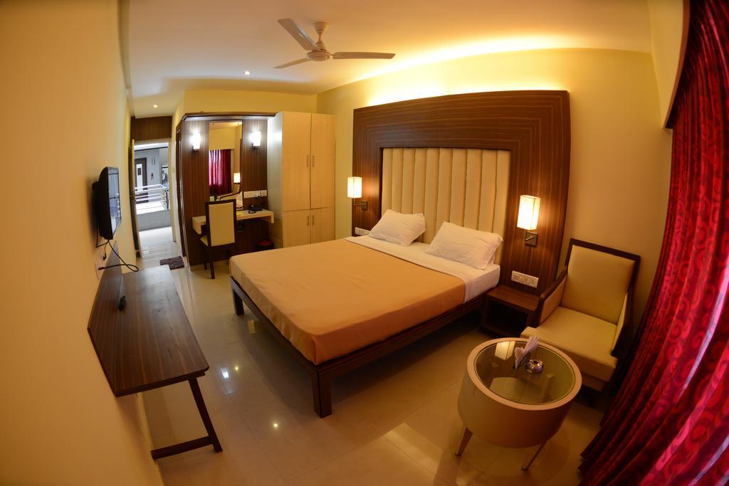 Hotel Ayush International Mangalúr Pokoj fotografie