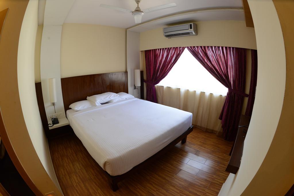 Hotel Ayush International Mangalúr Pokoj fotografie